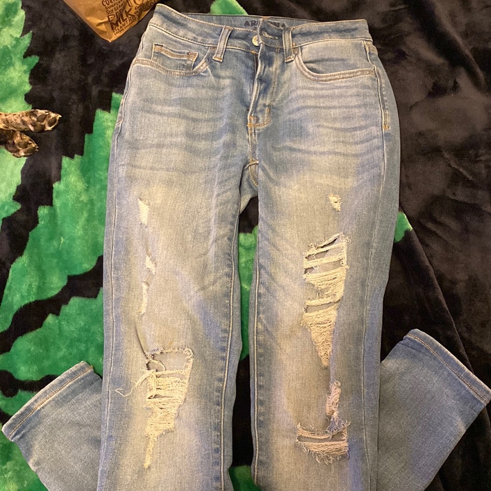 Light blue high waisted skinny jeans size 3 never warn in great condition